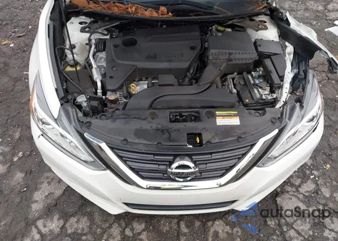 2018 Nissan Altima 2.5 Sv z USA, uszkodzony, nr VIN 1N4AL3AP0JC225923